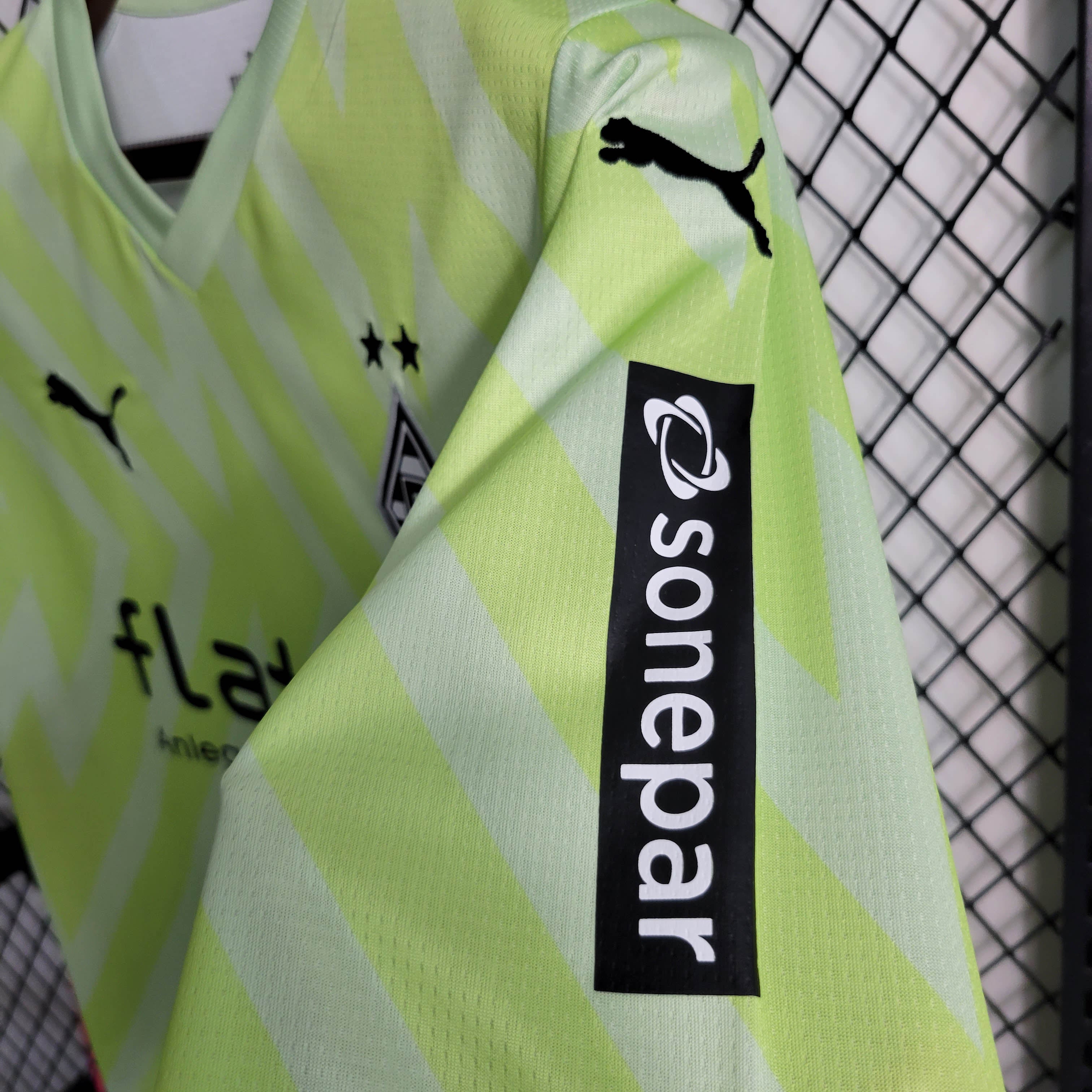 2023/2024 Borussia Mönchengladbach Goalkeeper Fluorescent Green