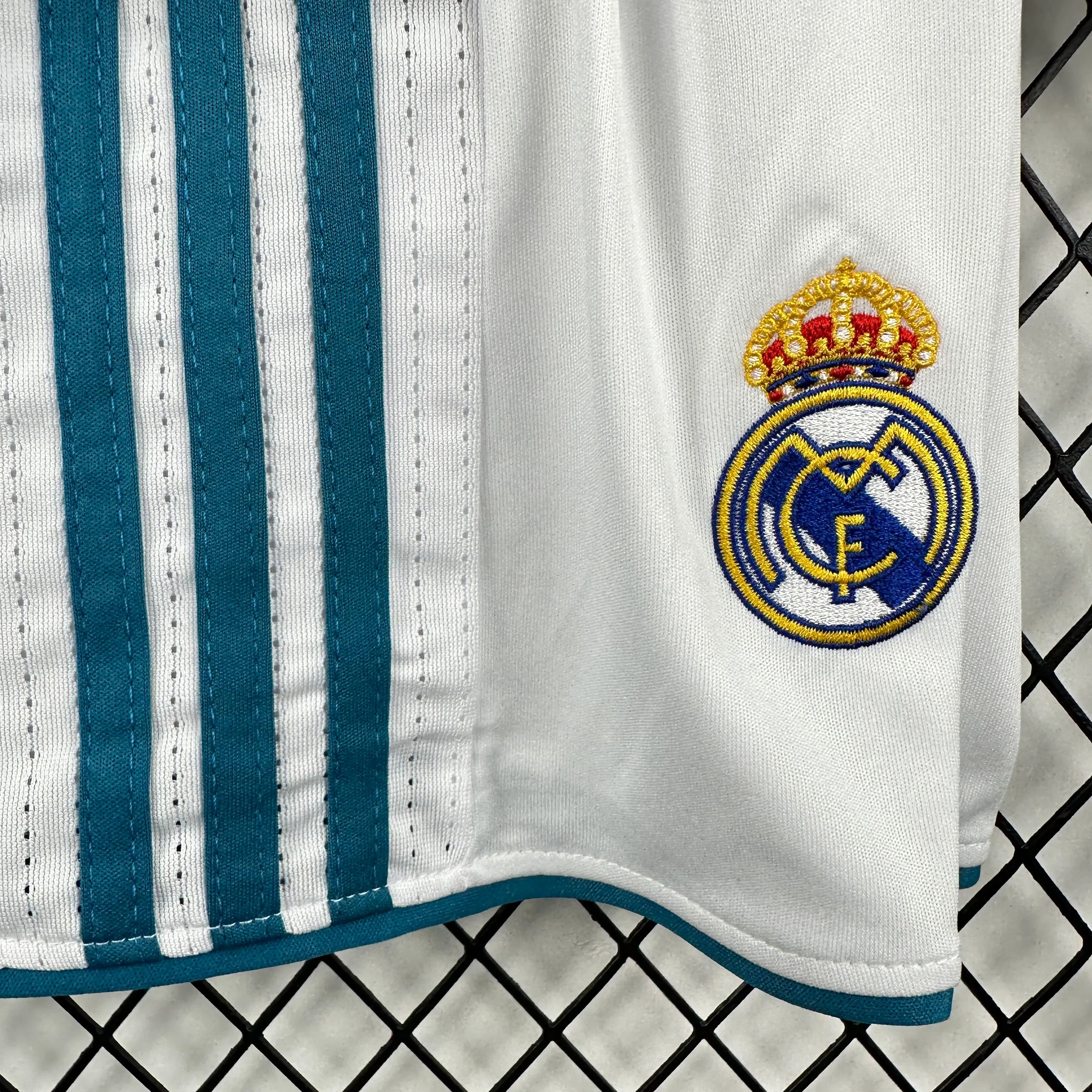2017/2018 Retro Long Sleeve Real Madrid Home