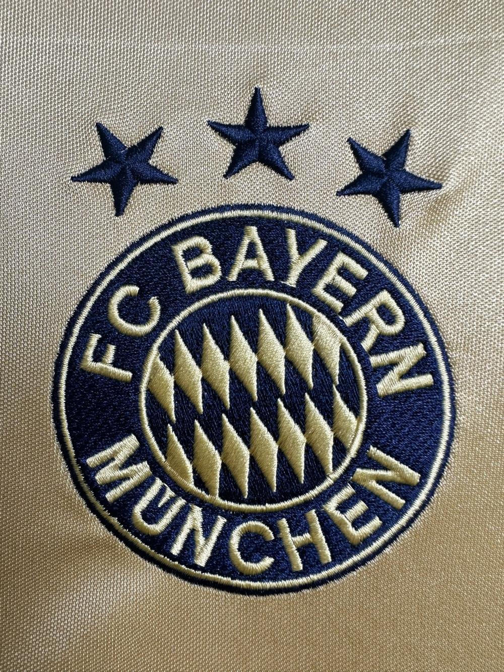 2003/2004 Retro Bayern Munich Away