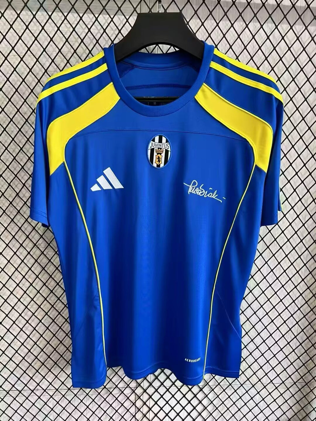 2025/2026 Juventus Blue T-shirt