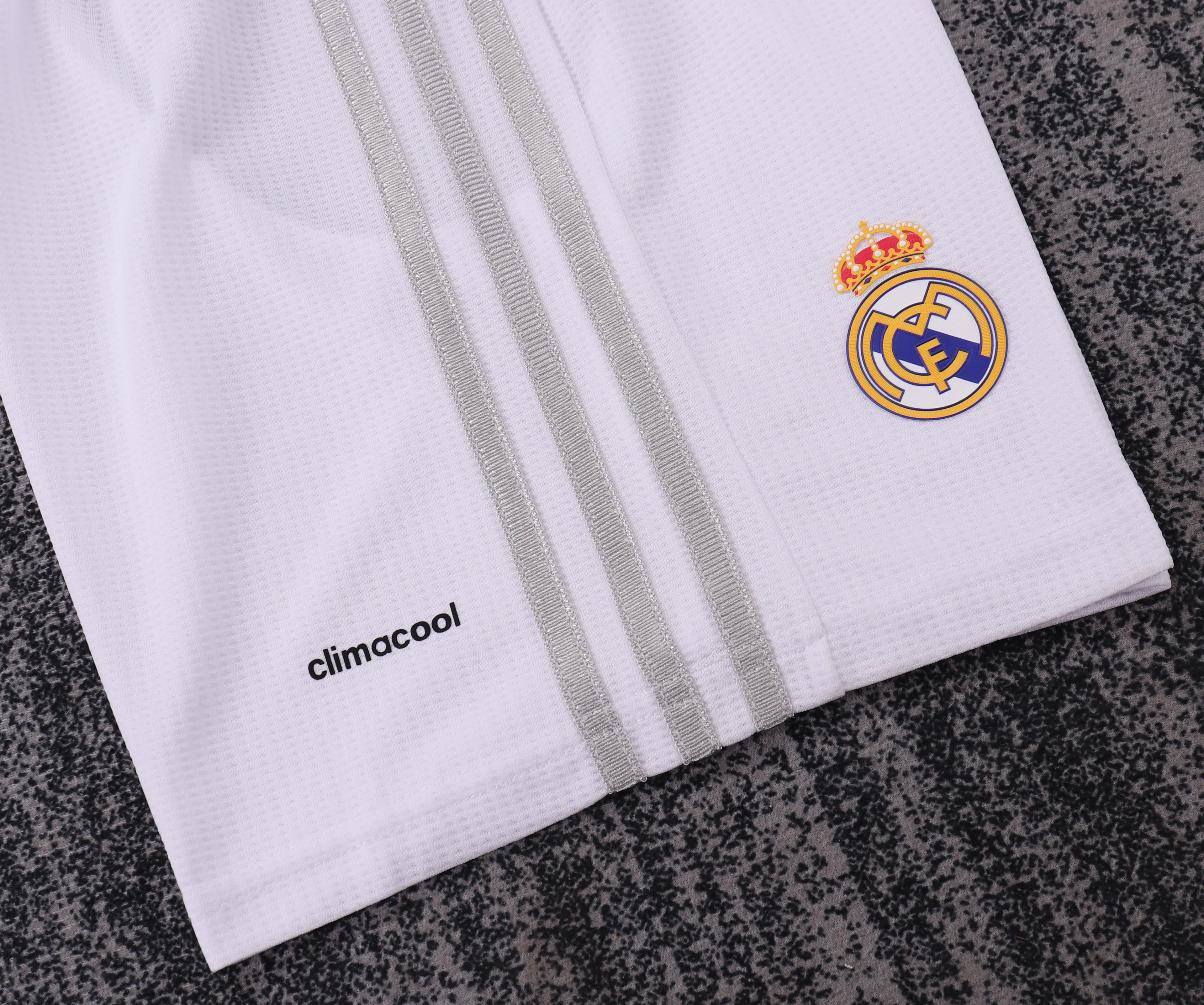 2015-2016 Retro Real Madrid Home