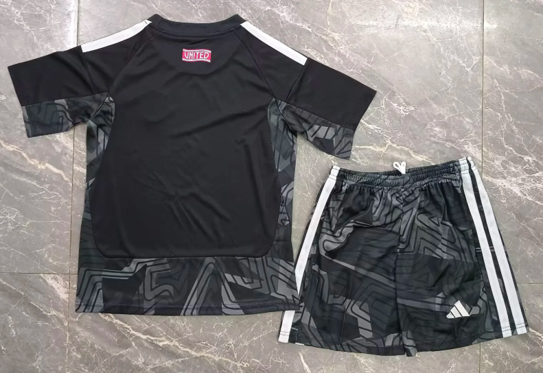 2026/2027 Manchester United Goalkeeper Football Shirt 1:1 Thai Quality Kids Size topjersey