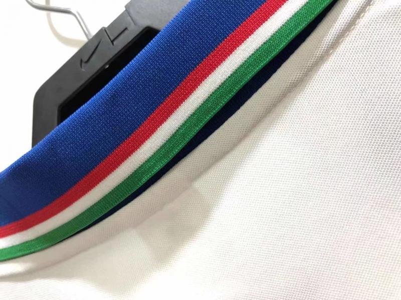 1982 Retro FIFA Italy Away Soccer Shirt