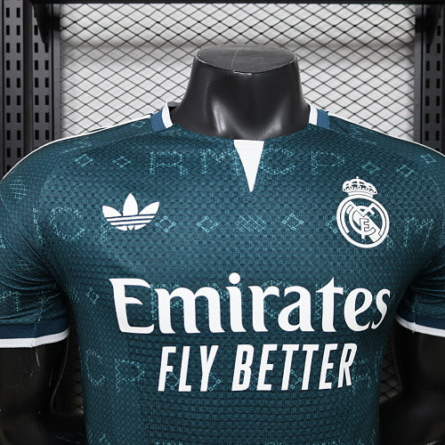 2026/2027 Player Version Real Madrid Away Football Jersey 1:1 Thai quality topjersey