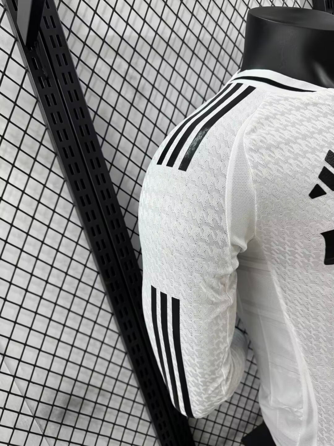 2024/2025 Player Version Real Madrid Home Long Sleeve Jersey