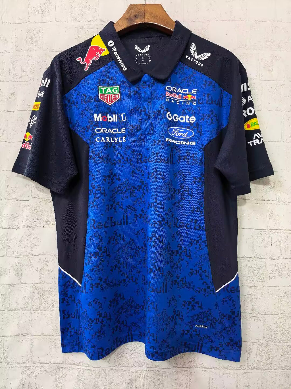 red-bull-2026-f1-racing-suit-p1870049