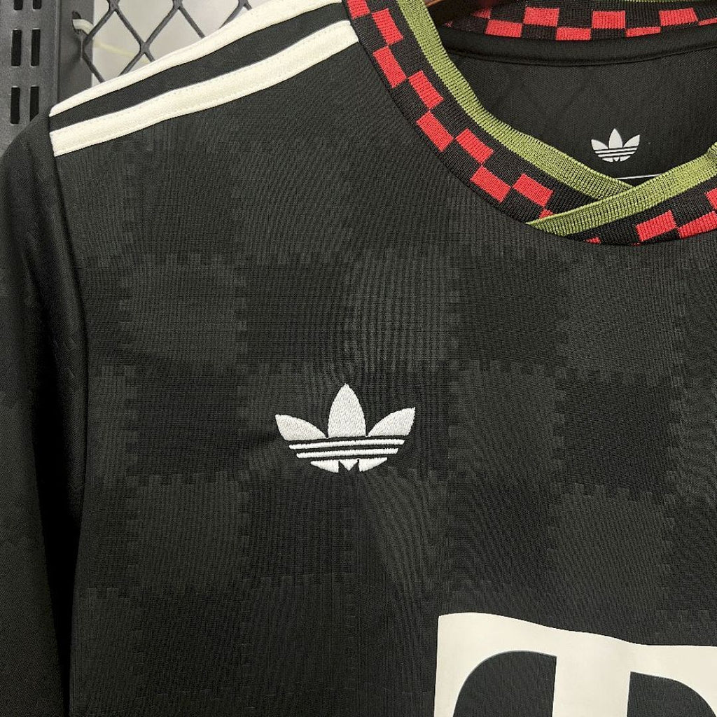 2025/2026 Bayern Munich Third Away