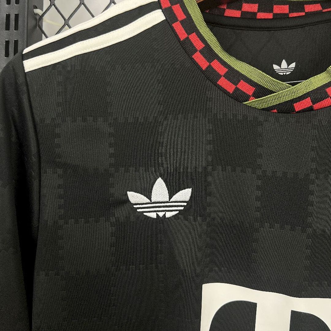 2025/2026 Bayern Munich Third Away