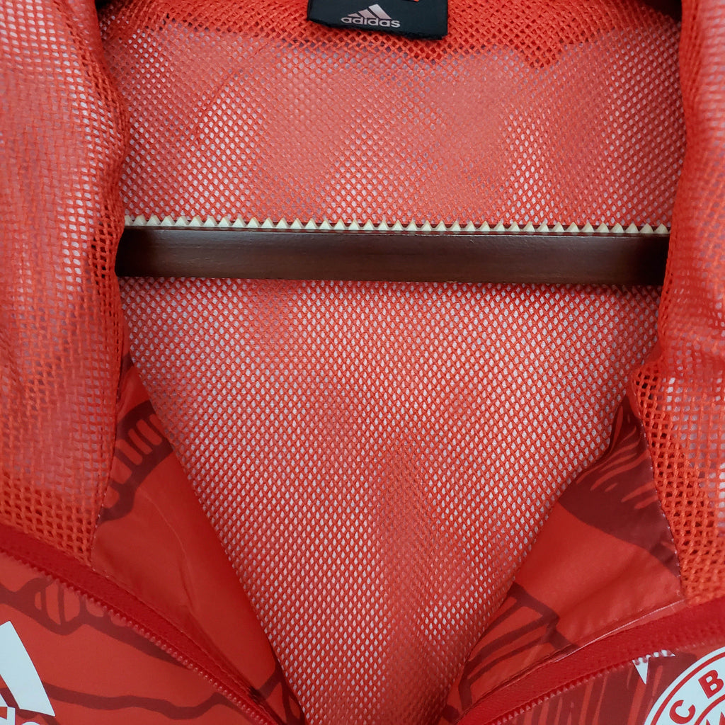 2021/2022 Windbreaker