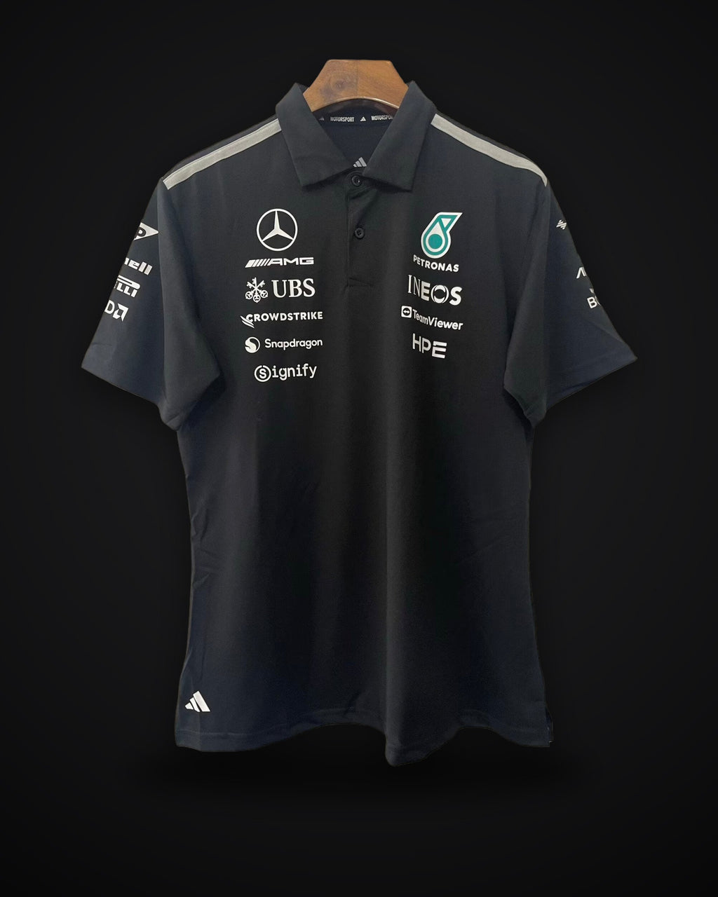 mercedes-2026-f1-racing-suit-p1802451