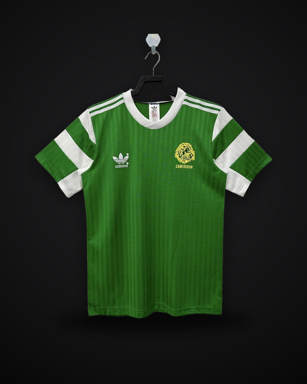 1990 Retro Cameroon Home